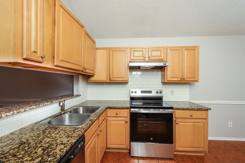 2,145/Mo, 5537 Four Winds Dr Arlington, TX 76018 Kitchen View