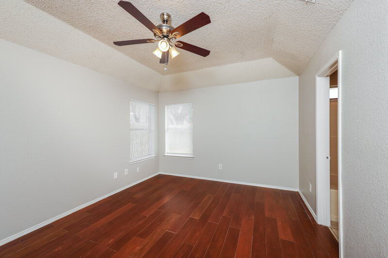 2,145/Mo, 5537 Four Winds Dr Arlington, TX 76018 Main Bedroom View
