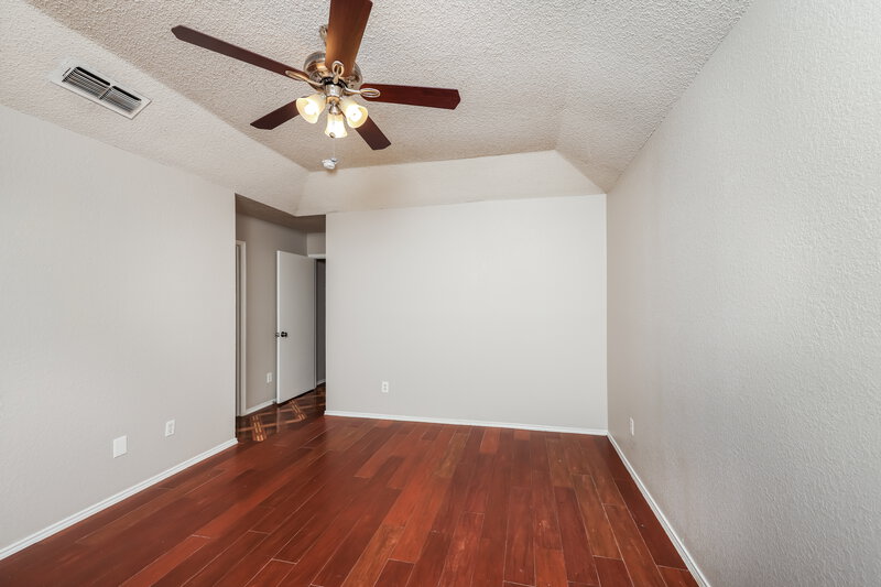 2,145/Mo, 5537 Four Winds Dr Arlington, TX 76018 Main Bedroom View 2
