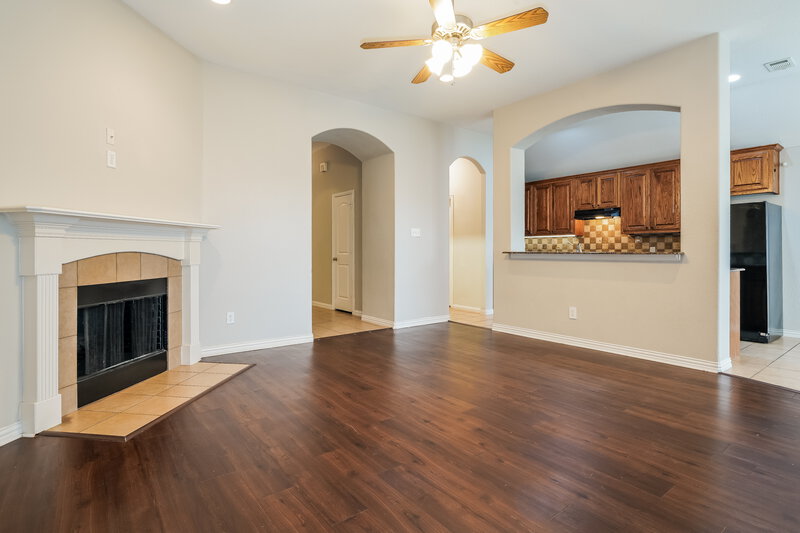 2,285/Mo, 311 Galloping Hill Rd Red Oak, TX 75154 Living Room View