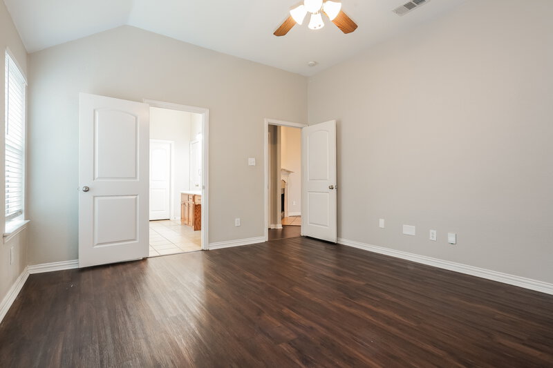 2,285/Mo, 311 Galloping Hill Rd Red Oak, TX 75154 Main Bedroom View