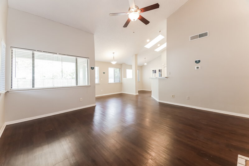 2,005/Mo, 3502 Fairview Dr Corinth, TX 76210 Living Room View