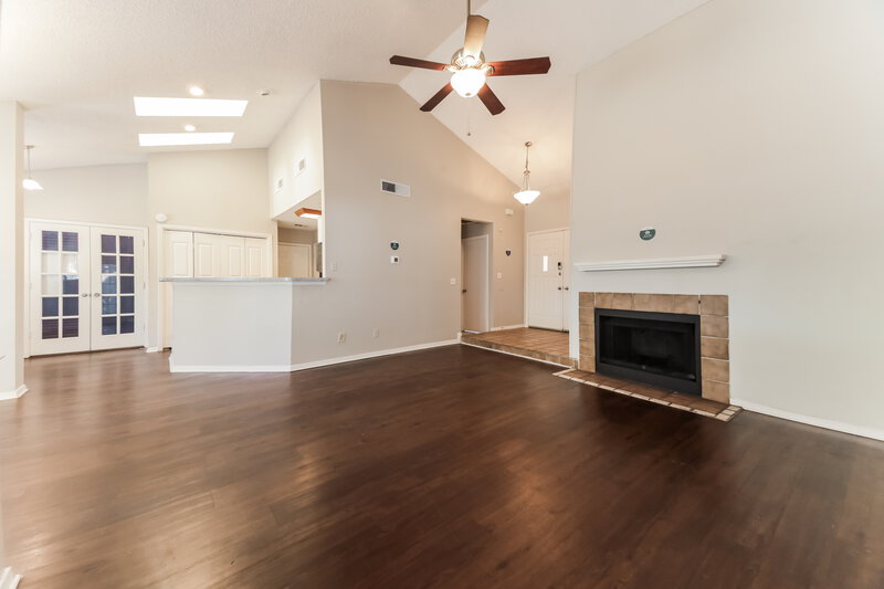 2,005/Mo, 3502 Fairview Dr Corinth, TX 76210 Living Room View 2