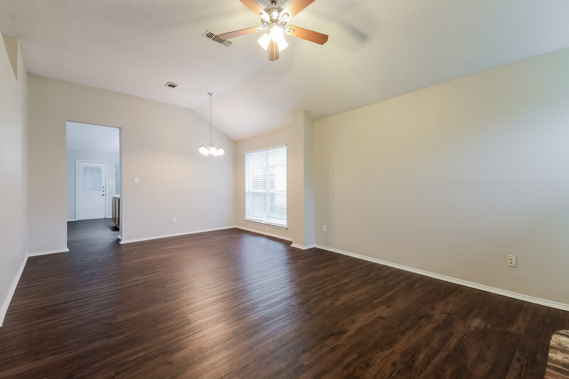 2,150/Mo, 2824 Bent Brook Dr Mesquite, TX 75181 Living Room View