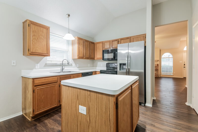 2,150/Mo, 2824 Bent Brook Dr Mesquite, TX 75181 Kitchen View 3