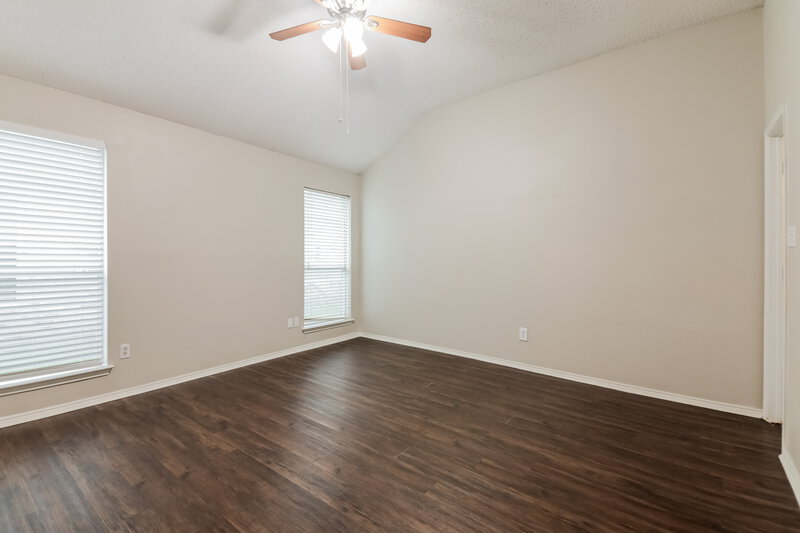 2,150/Mo, 2824 Bent Brook Dr Mesquite, TX 75181 Main Bedroom View