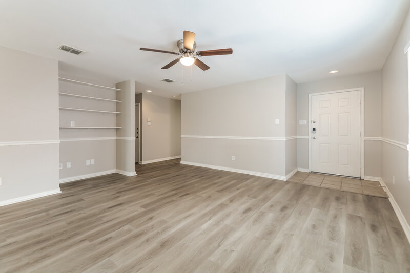 1,795/Mo, 725 Orchid Blvd Royse City, TX 75189 Living Room View 2