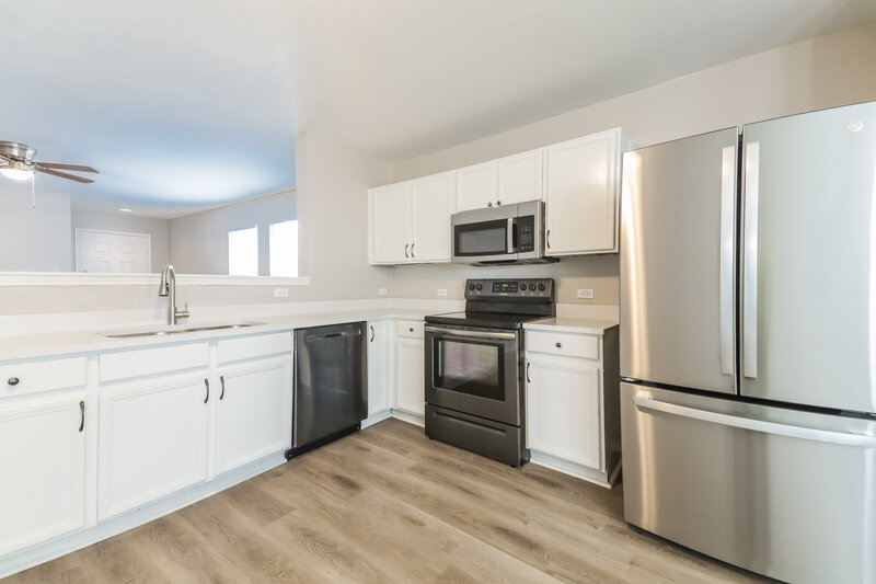 1,795/Mo, 725 Orchid Blvd Royse City, TX 75189 Kitchen View 3