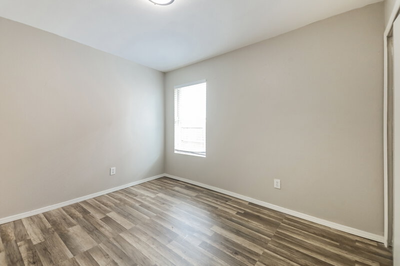 1,795/Mo, 725 Orchid Blvd Royse City, TX 75189 Main Bedroom View 3