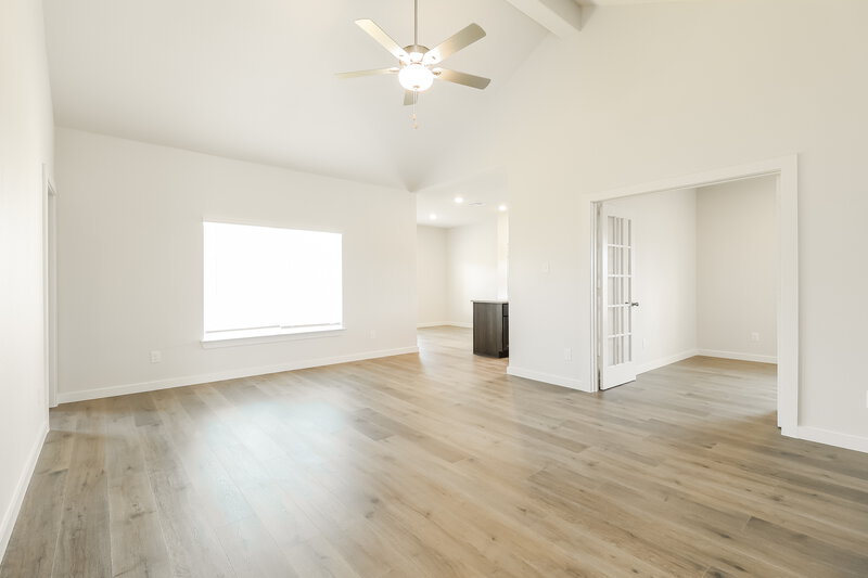 2,280/Mo, 1500 Harvester Dr Fort Worth, TX 76140 Living Room View 2
