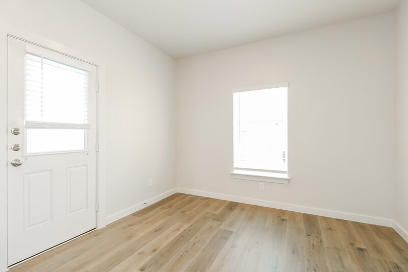 2,280/Mo, 1500 Harvester Dr Fort Worth, TX 76140 Dining Room View 2