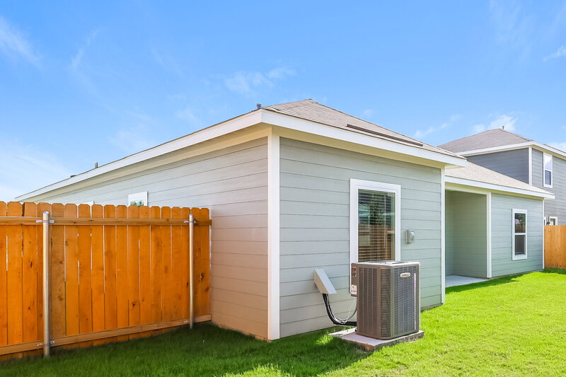 2,280/Mo, 1500 Harvester Dr Fort Worth, TX 76140 Rear View 2