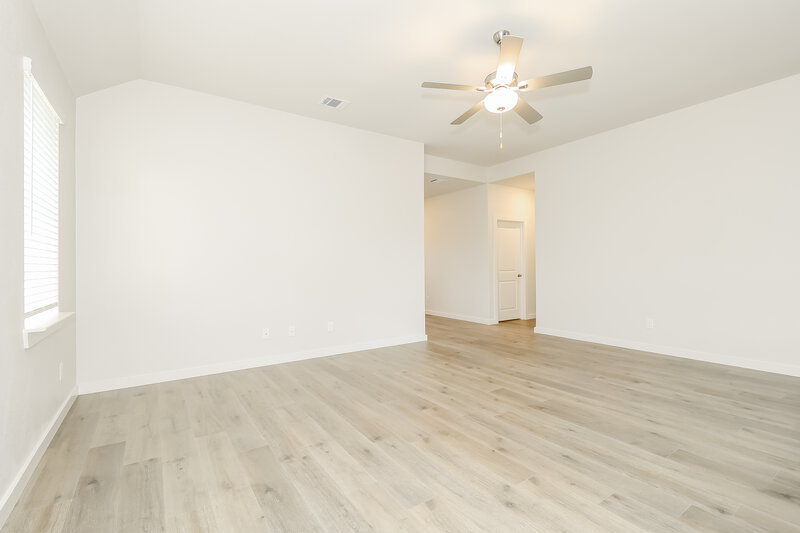 2,328/Mo, 1508 Harvester Dr Fort Worth, TX 76140 Living Room View