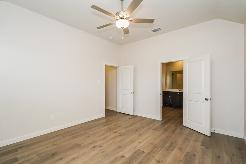 2,175/Mo, 1312 Tilton Dr Fort Worth, TX 76140 Main Bedroom View