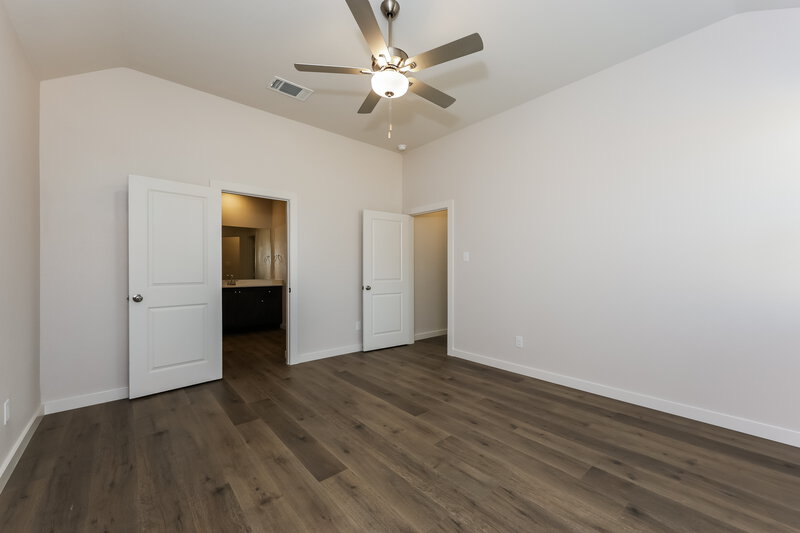 2,175/Mo, 1301 Tilton Dr Fort Worth, TX 76140 Main Bedroom View 2