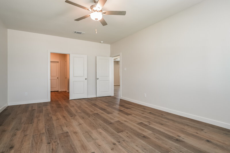 2,400/Mo, 1540 Harvester Dr Fort Worth, TX 76140 Main Bedroom View 2