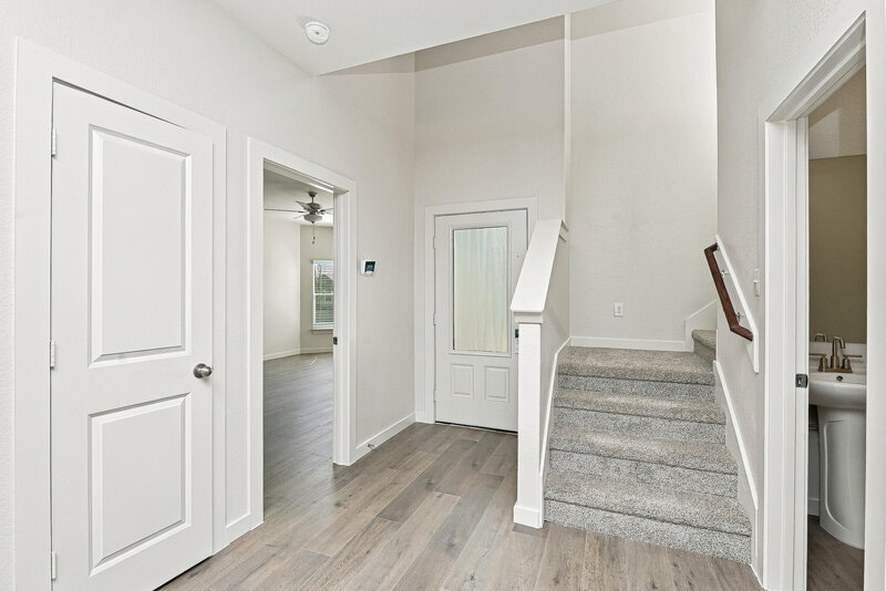 2,350/Mo, 1321 Tilton Dr Fort Worth, TX 76140 Foyer View
