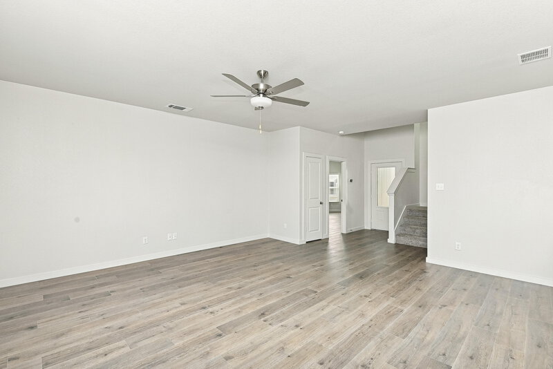 2,350/Mo, 1321 Tilton Dr Fort Worth, TX 76140 Living Room View 2