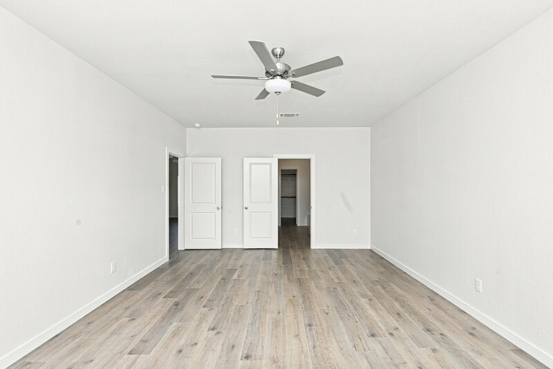 2,350/Mo, 1321 Tilton Dr Fort Worth, TX 76140 Primary Bedroom View