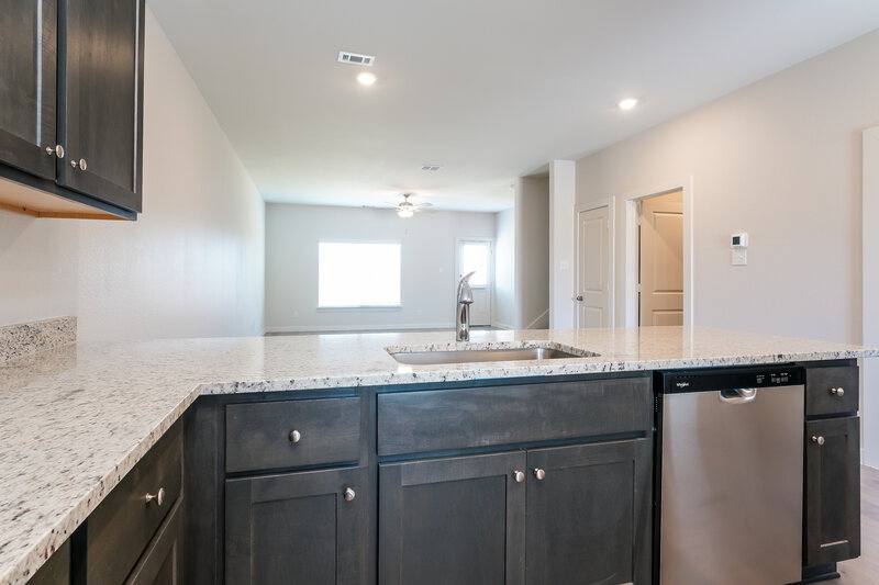 2,520/Mo, 1545 Harvester Dr Fort Worth, TX 76140 Kitchen View 2