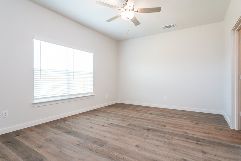 2,520/Mo, 1545 Harvester Dr Fort Worth, TX 76140 Main Bedroom View