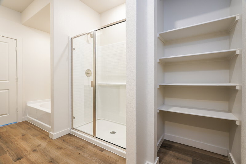 2,520/Mo, 1545 Harvester Dr Fort Worth, TX 76140 Walk In Closet View