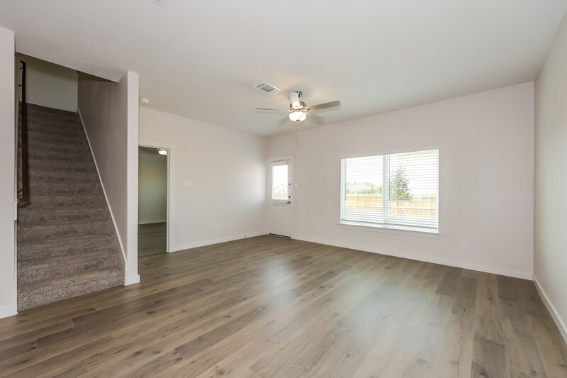 2,570/Mo, 1324 Tilton Dr Fort Worth, TX 76140 Living Room View