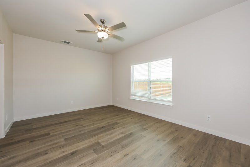 2,570/Mo, 1324 Tilton Dr Fort Worth, TX 76140 Main Bedroom View
