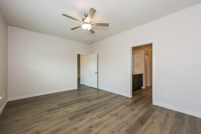 2,570/Mo, 1324 Tilton Dr Fort Worth, TX 76140 Main Bedroom View 2