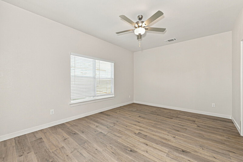 2,570/Mo, 1309 Tilton Dr Fort Worth, TX 76140 Primary Bedroom View
