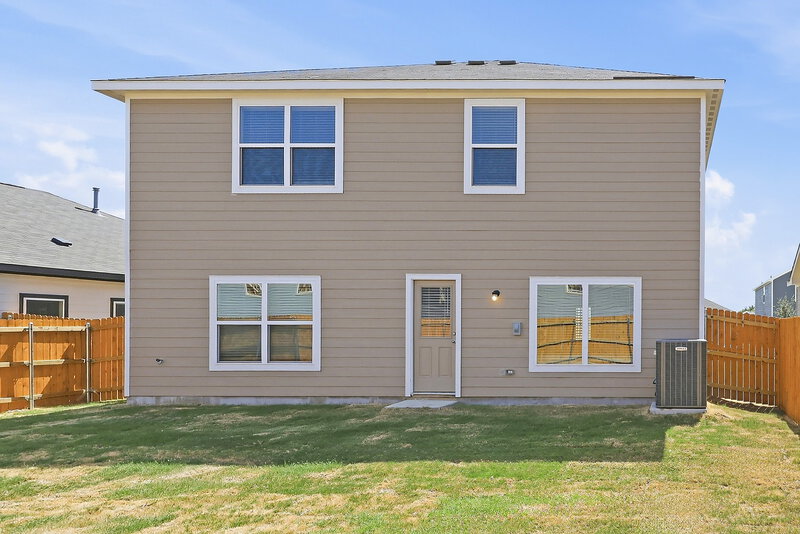 2,570/Mo, 1309 Tilton Dr Fort Worth, TX 76140 Rear View