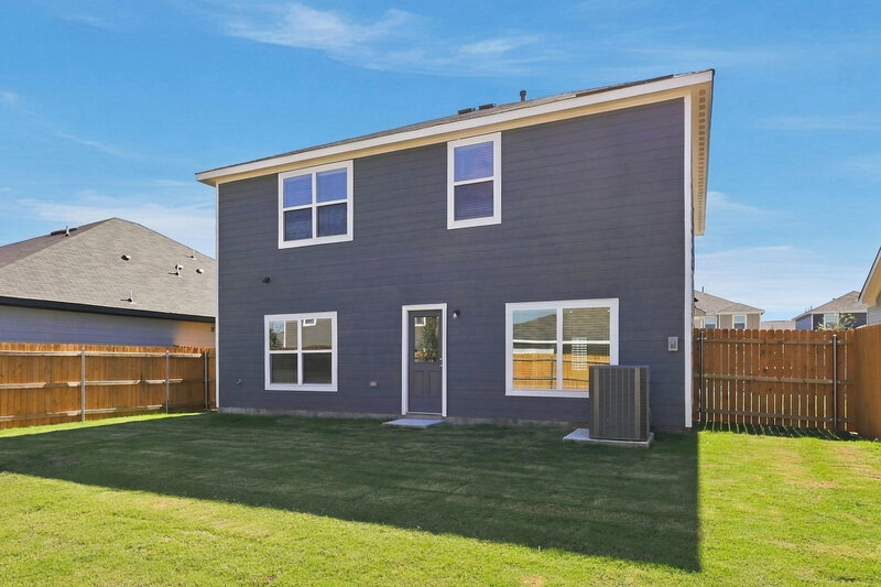 2,595/Mo, 1325 Tilton Dr Fort Worth, TX 76140 Rear View