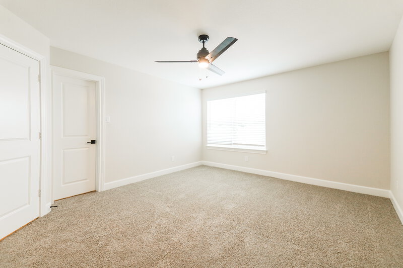 2,158/Mo, 907 Princeton Hts Princeton, TX 75407 Main Bedroom View