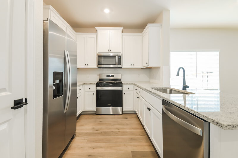 2,145/Mo, 710 Princeton Heights Blvd Princeton, TX 75407 Kitchen View 2