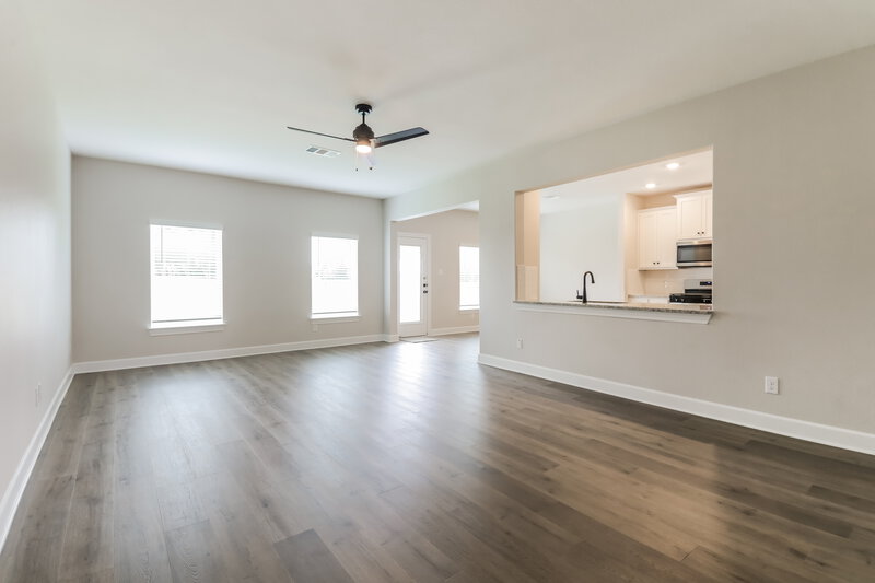 2,225/Mo, 804 Princeton Heights Blvd Princeton, TX 75407 Living Room View