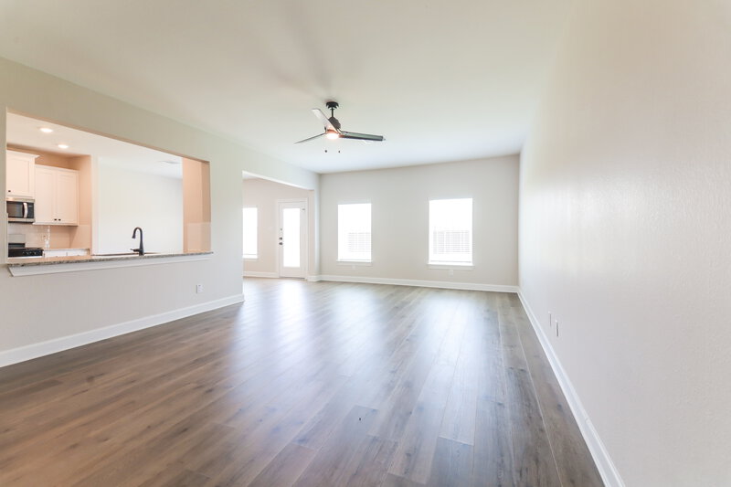2,160/Mo, 709 Princeton Heights Blvd Princeton, TX 75407 Living Room View