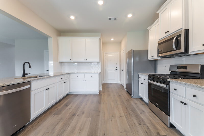 2,160/Mo, 709 Princeton Heights Blvd Princeton, TX 75407 Kitchen View