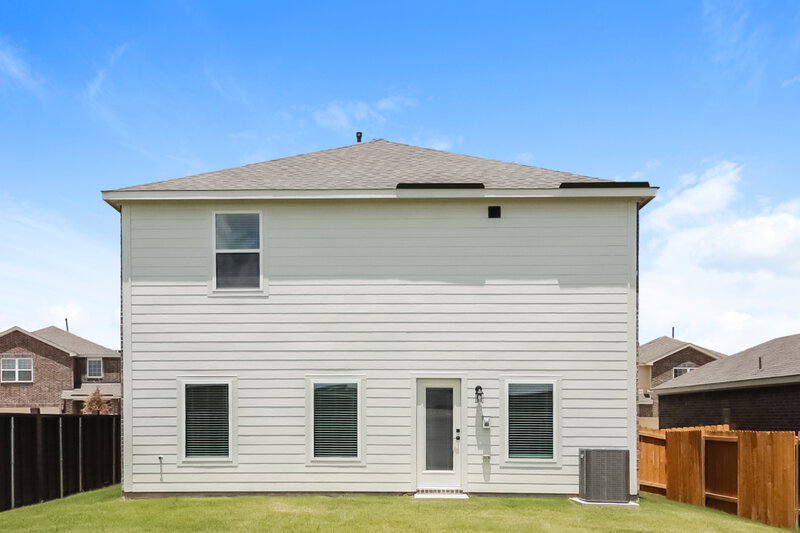 2,160/Mo, 709 Princeton Heights Blvd Princeton, TX 75407 Rear View