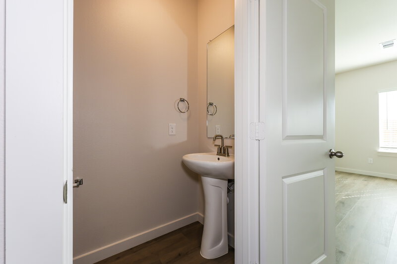 2,195/Mo, 301 Patton Ln Venus, TX 76084 Bathroom View