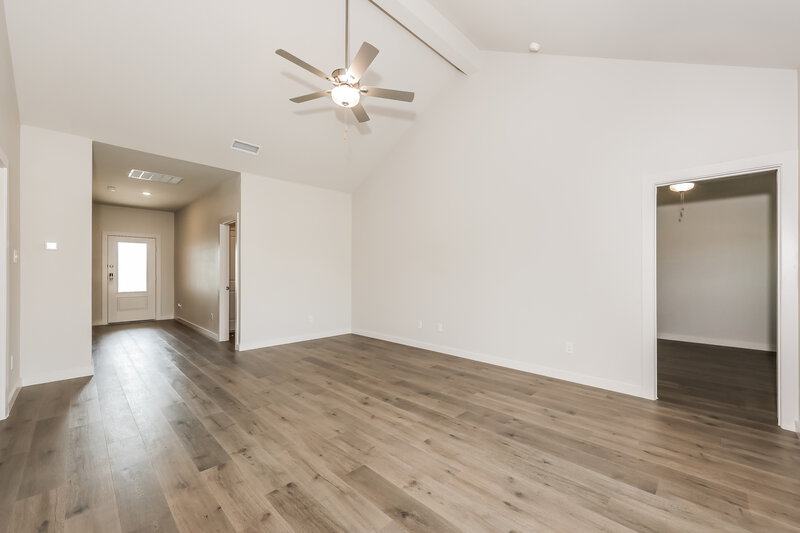 2,300/Mo, 309 Julian Davis Dr Venus, TX 76084 Living Room View 2