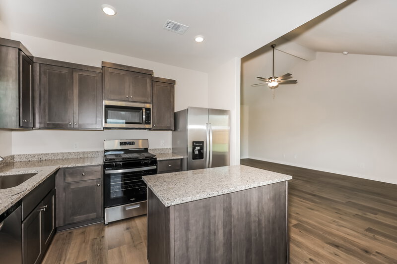 2,300/Mo, 309 Julian Davis Dr Venus, TX 76084 Kitchen View 2