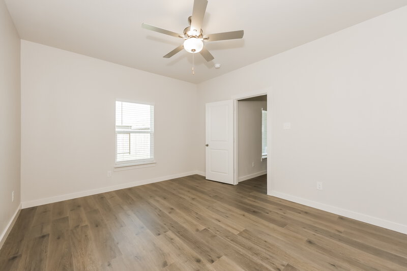 2,300/Mo, 309 Julian Davis Dr Venus, TX 76084 Main Bedroom View 2