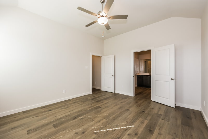 2,355/Mo, 313 Patton Ln Venus, TX 76084 Main Bedroom View 2