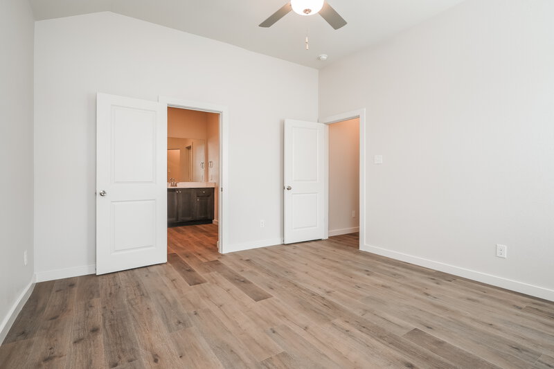 2,355/Mo, 105 Condie Russell Ave Venus, TX 76084 Main Bedroom View 2