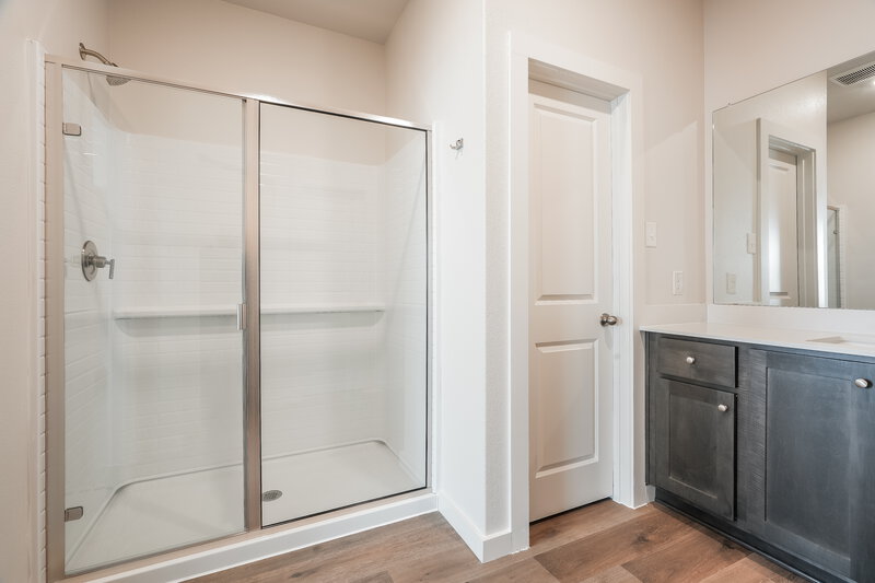 2,355/Mo, 105 Condie Russell Ave Venus, TX 76084 Main Bathroom View 2