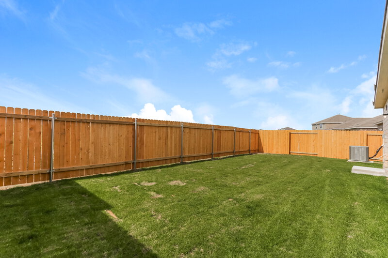 2,355/Mo, 208 Julian Davis Dr Venus, TX 76084 Backyard View