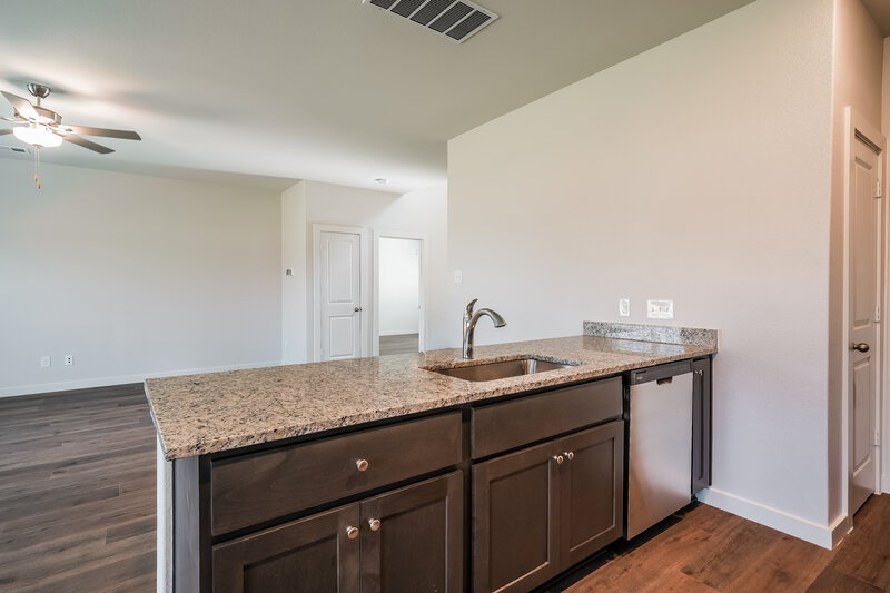 2,445/Mo, 310 Patton Ln Venus, TX 76084 Kitchen View