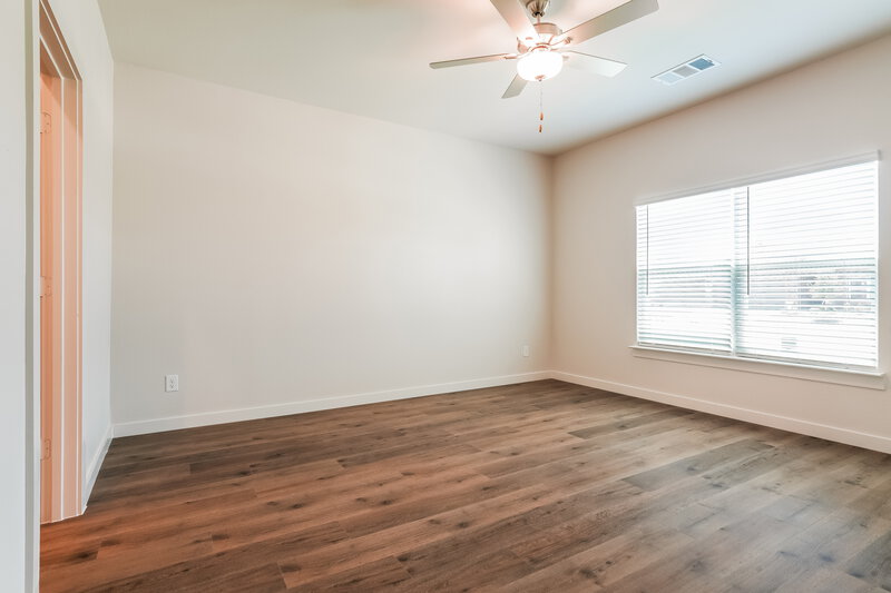2,445/Mo, 310 Patton Ln Venus, TX 76084 Main Bedroom View