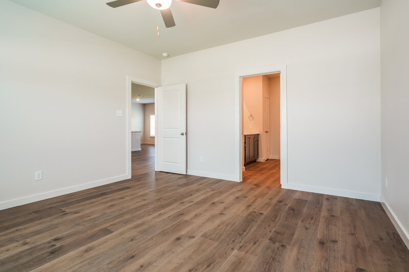 2,445/Mo, 310 Patton Ln Venus, TX 76084 Main Bedroom View 2