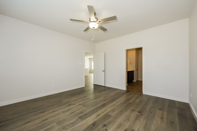2,370/Mo, 229 Patton Ln Venus, TX 76084 Main Bedroom View 2